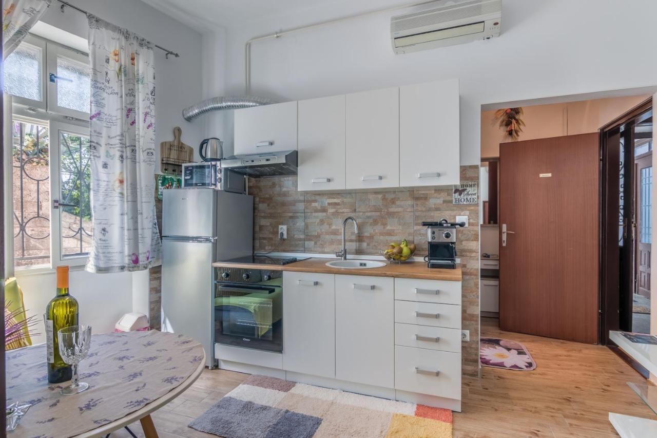 Ljube Apartment