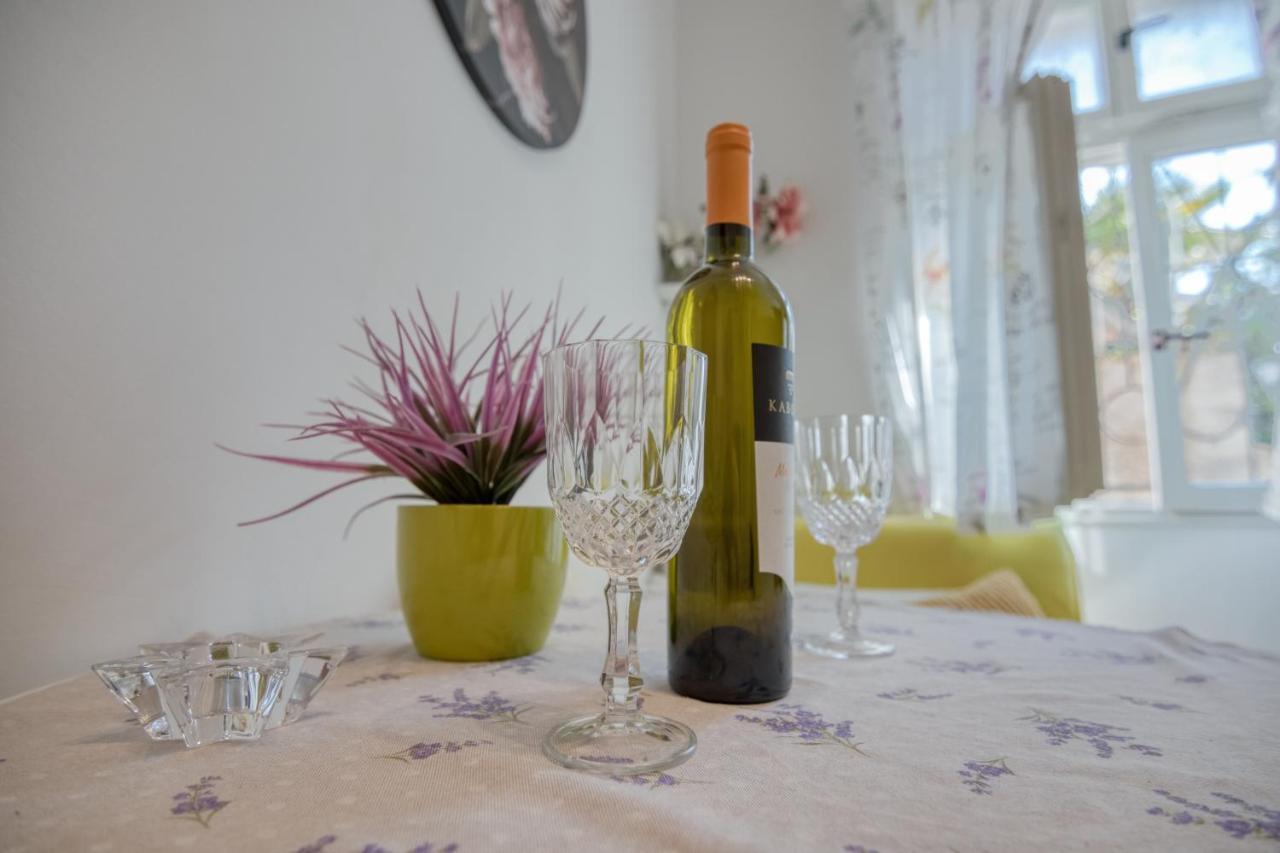 Ljube Apartmán Pula